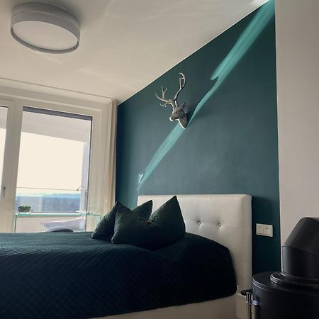 Alpen-Panorama Suite - Einzigartige Privatsuite Hoch Ueber Muenchen, 12Tes Og, Alpenblick, Loggia, Whirlpool, 15 Minuten Zum Zentrum, Ruhe Und Erholung In Der Stadt Muenchen Fuer Privat Und Geschaeftlich Reisende Exterior foto